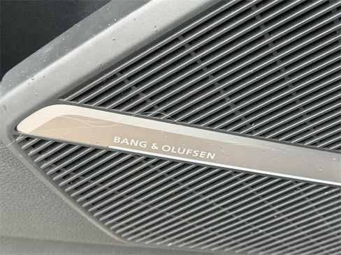 Used 2020 Audi Q5 Prestige w/ Prestige Package image 16