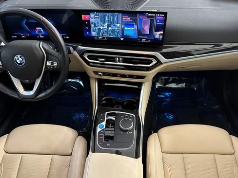 Used 2023 BMW i4 eDrive35 RWD image 4