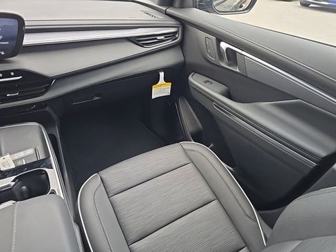 New 2025 Buick Enclave Sport Touring w/ Super Cruise Package image 15