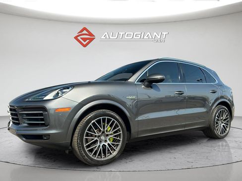 Used 2019 Porsche Cayenne E-Hybrid AWD/4WD image 4