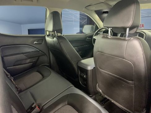 Used 2016 Chevrolet Colorado Z71 AWD/4WD image 11