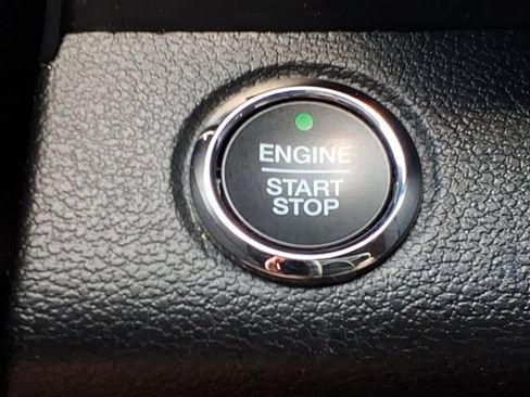 Used 2019 Ford Expedition XLT w/ Equipment Group 201A RWD image 29