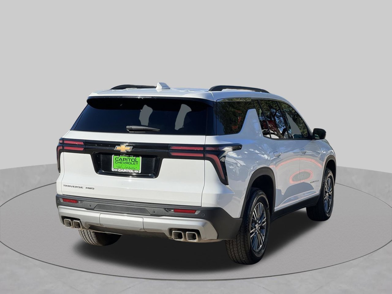 Used 2026 Chevrolet Traverse LT AWD/4WD image 6