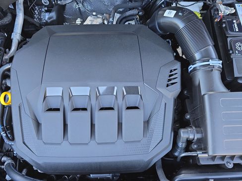 New 2025 Audi Q3 2.0T Premium image 30