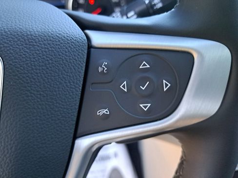 New 2024 GMC Terrain SLT image 19