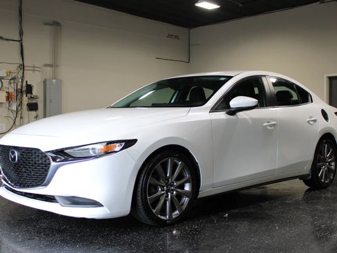 Used 2021 MAZDA MAZDA3 s FWD image 6