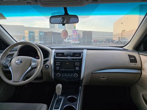 Used 2015 Nissan Altima 2.5 S w/ Power Driver Seat Package image 10