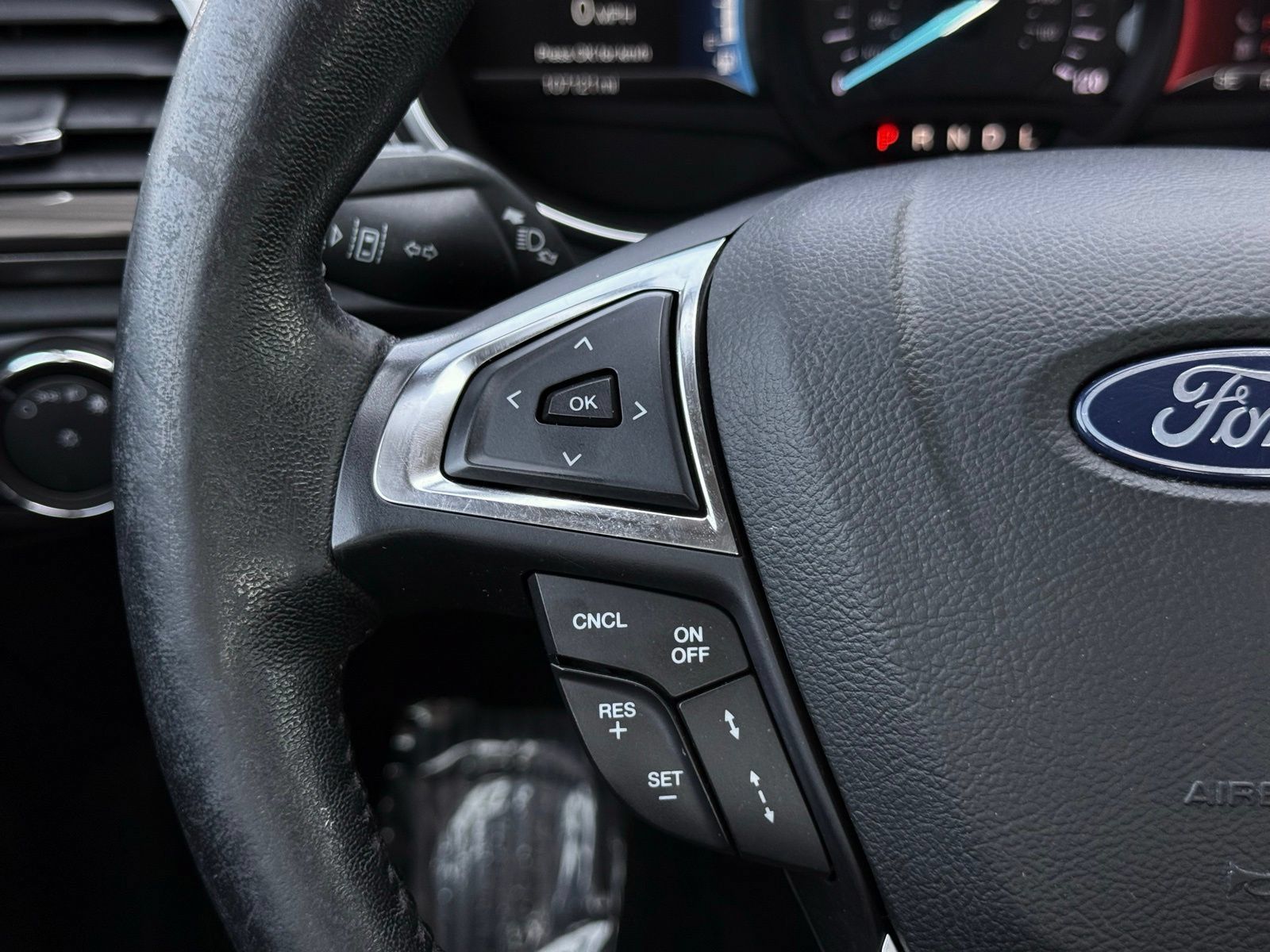 Used 2018 Ford Fusion SE w/ Equipment Group 602A FWD image 27