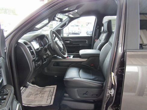 New 2026 RAM 2500 Laramie w/ Sport Appearance Package AWD/4WD image 24