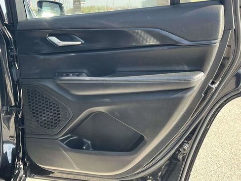 Used 2024 Jeep Grand Cherokee L Laredo image 24