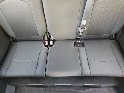 Used 2017 Chevrolet Traverse LT image 32