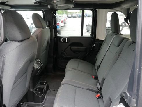 Used 2024 Jeep Wrangler Unlimited Sport AWD/4WD image 22