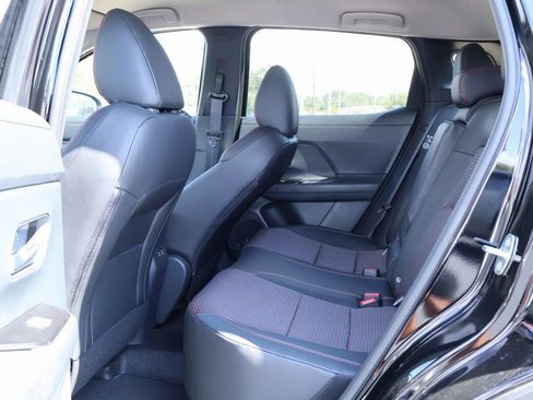 New 2026 Nissan Kicks SR w/ Cold Weather Package image 8