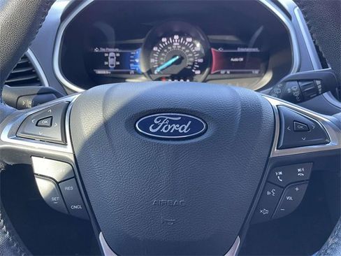 Certified 2019 Ford Edge SEL w/ Equipment Group 201A image 19