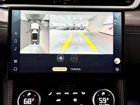 Used 2024 Jaguar F-PACE R-Dynamic S image 32