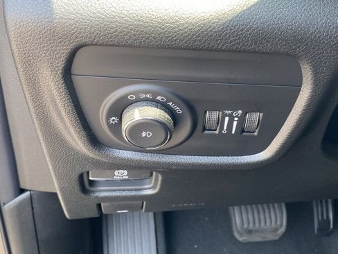 New 2025 Jeep Grand Cherokee Limited w/ Black Appearance Package image 27