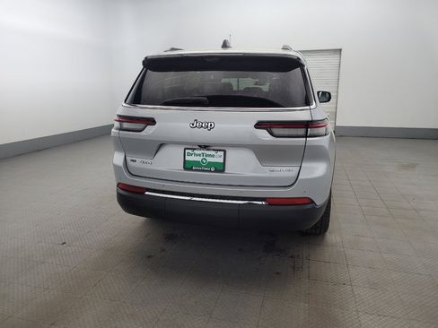 Used 2021 Jeep Grand Cherokee L Limited w/ Luxury Tech Group II image 7