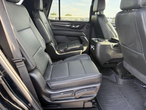 Used 2022 GMC Yukon Denali AWD/4WD image 11