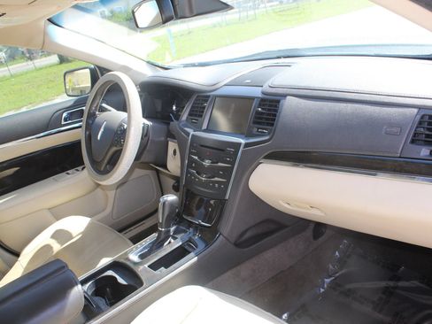 Used 2014 Lincoln MKS w/ Equipment Group 101A FWD image 35
