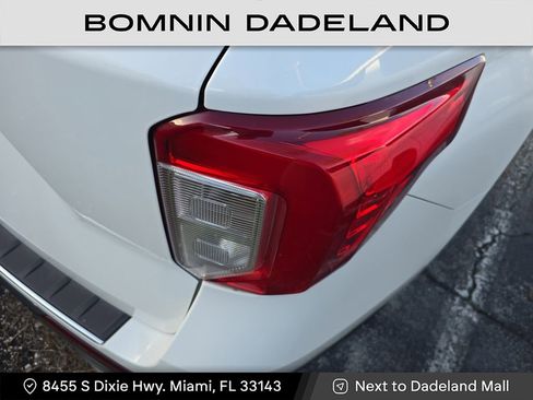 Used 2023 Ford Explorer Platinum w/ Technology Package image 20