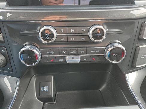 Certified 2022 Ford F150 XLT w/ Equipment Group 302A High image 20