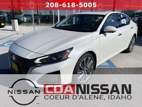 Certified 2024 Nissan Altima 2.5 SL image 1