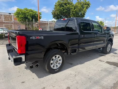 Used 2024 Ford F250 XLT AWD/4WD image 5