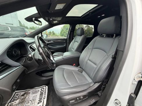 Used 2023 Buick Enclave Essence w/ Experience Buick Package AWD/4WD image 9