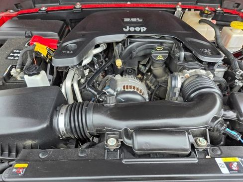 Used 2021 Jeep Gladiator Rubicon w/ Trailer Tow Package AWD/4WD image 22