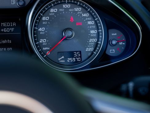 Used 2014 Audi R8 V8 image 43