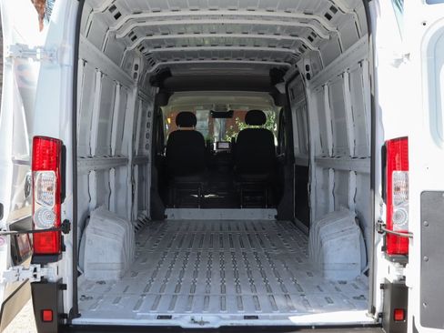 Used 2023 RAM ProMaster 3500 FWD image 8
