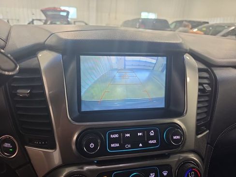 Used 2019 Chevrolet Suburban Premier AWD/4WD image 9