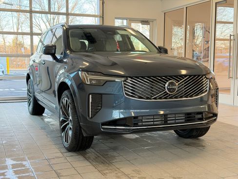 New 2026 Volvo XC90 T8 Ultra w/ Protection Package Premier AWD/4WD image 5