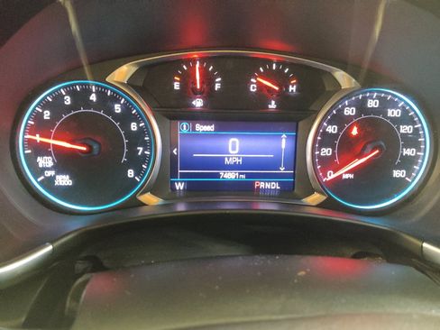 Used 2019 Chevrolet Equinox LT FWD image 23