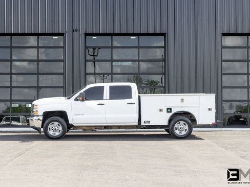 Used 2019 Chevrolet Silverado 2500 W/T w/ WT Convenience Package AWD/4WD image 1