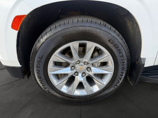 Used 2021 Chevrolet Suburban RST w/ Luxury Package AWD/4WD image 9