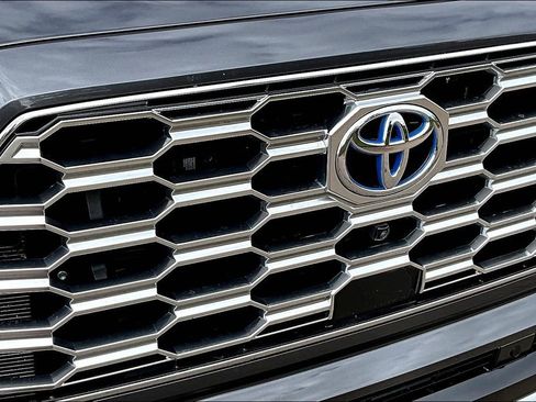 Used 2024 Toyota Sequoia Capstone image 30