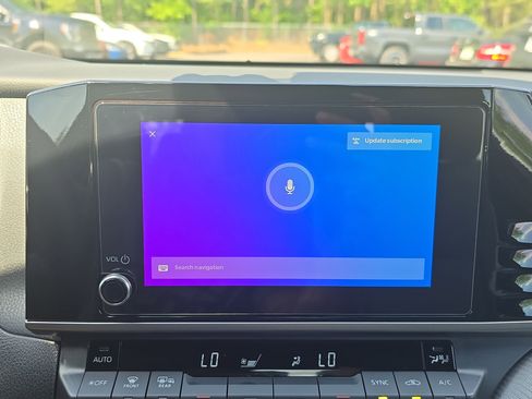Certified 2025 Toyota Camry SE FWD image 21