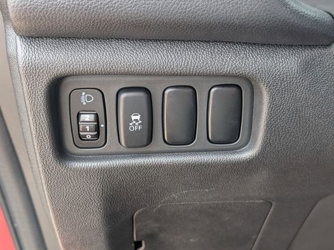 Used 2015 Mitsubishi Outlander Sport SE AWD/4WD image 23