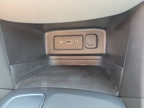 Used 2022 Chevrolet Equinox LT FWD image 27