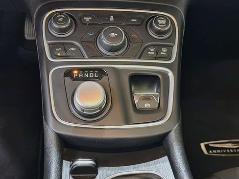 Used 2016 Chrysler 200 Limited w/ Anniversary Edition FWD image 14