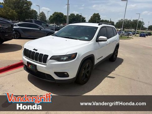 Used 2021 Jeep Cherokee Latitude Plus FWD image 1