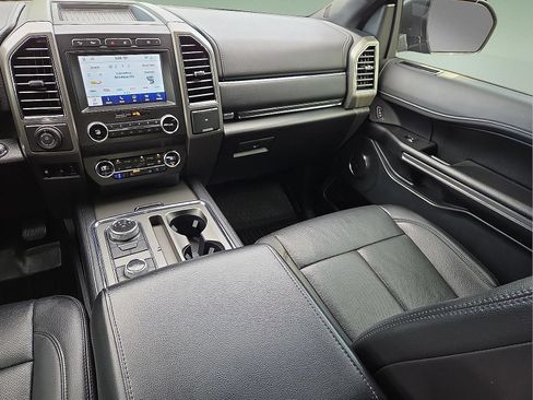 Used 2020 Ford Expedition XLT AWD/4WD image 13