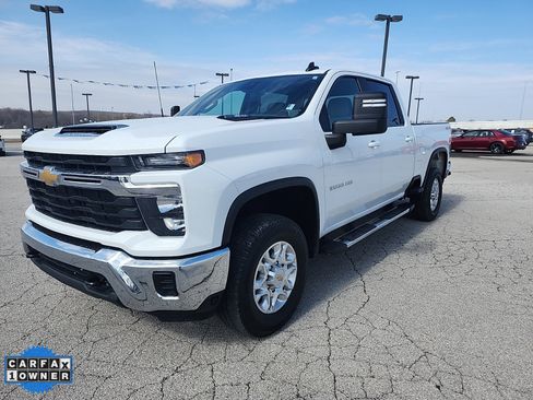 Used 2024 Chevrolet Silverado 3500 LT image 3