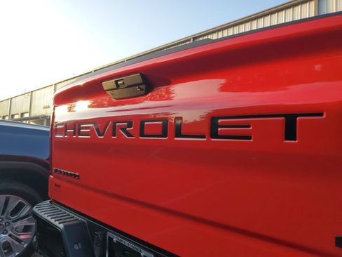 Used 2020 Chevrolet Silverado 1500 LT Trail Boss AWD/4WD image 6