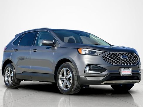 Used 2024 Ford Edge SEL w/ Convenience Package image 7