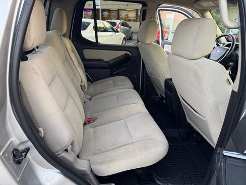 Used 2008 Ford Explorer Sport Trac XLT image 19