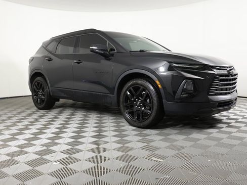 Used 2020 Chevrolet Blazer LT image 2