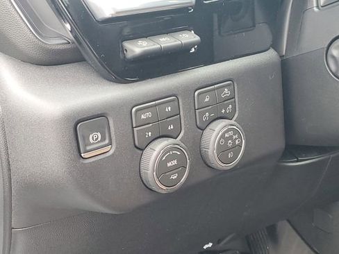 New 2026 Chevrolet Silverado 1500 High Country w/ Technology Package AWD/4WD image 35