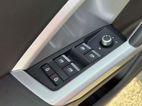 Used 2022 Audi Q3 2.0T Premium image 21